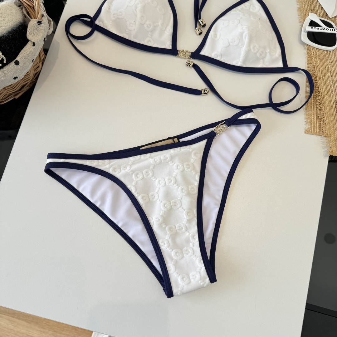 Gucci古奇分体泳衣👙 上身超级棒！同步各大专柜发售，自然而然呈现时尚感！十分减龄，具有年轻活力。 码