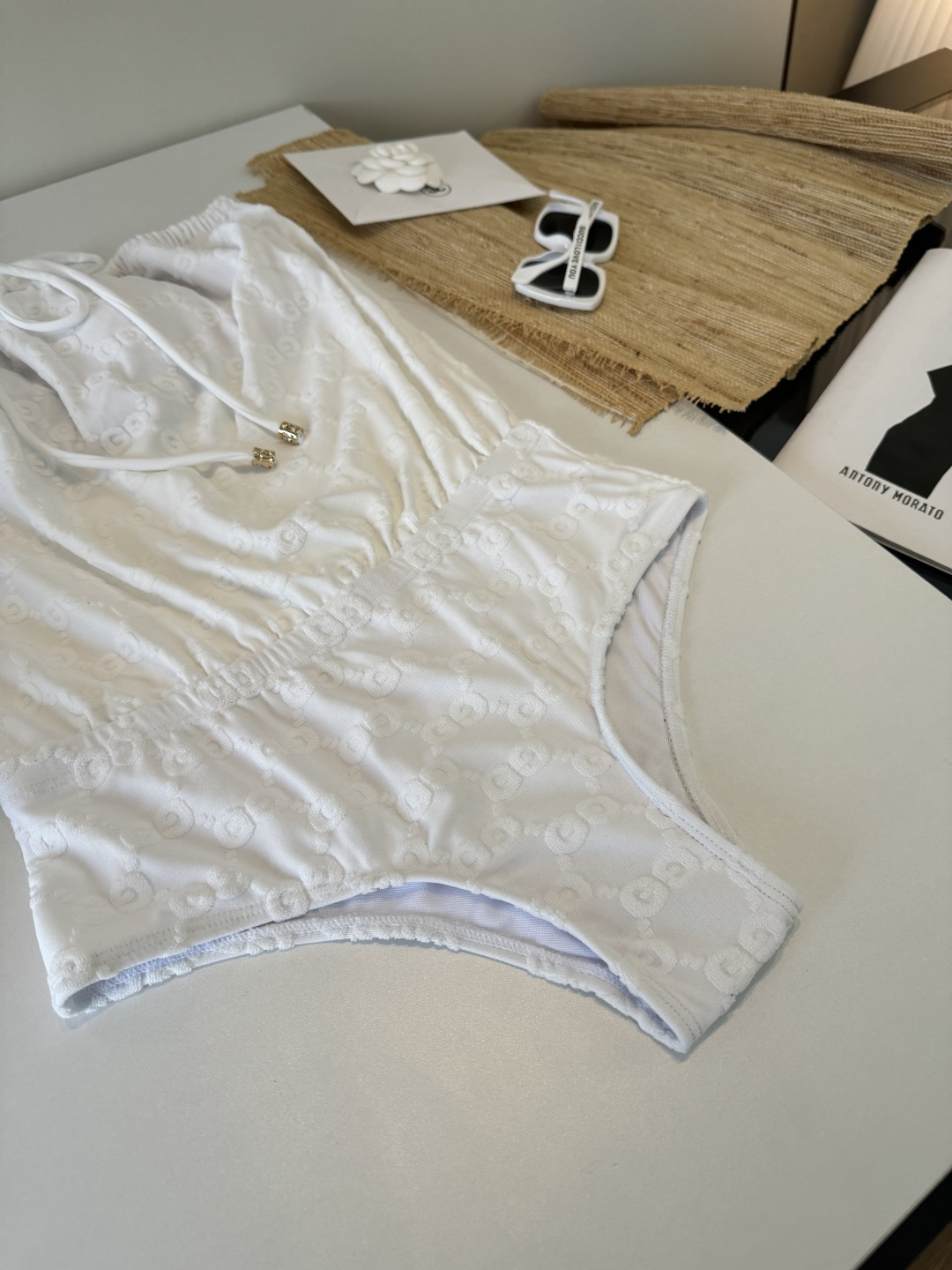 。Gucci古奇连体泳衣👙 上身超级棒！同步各大专柜发售，自然而然呈现时尚感！十分减龄，具有年轻活力。 