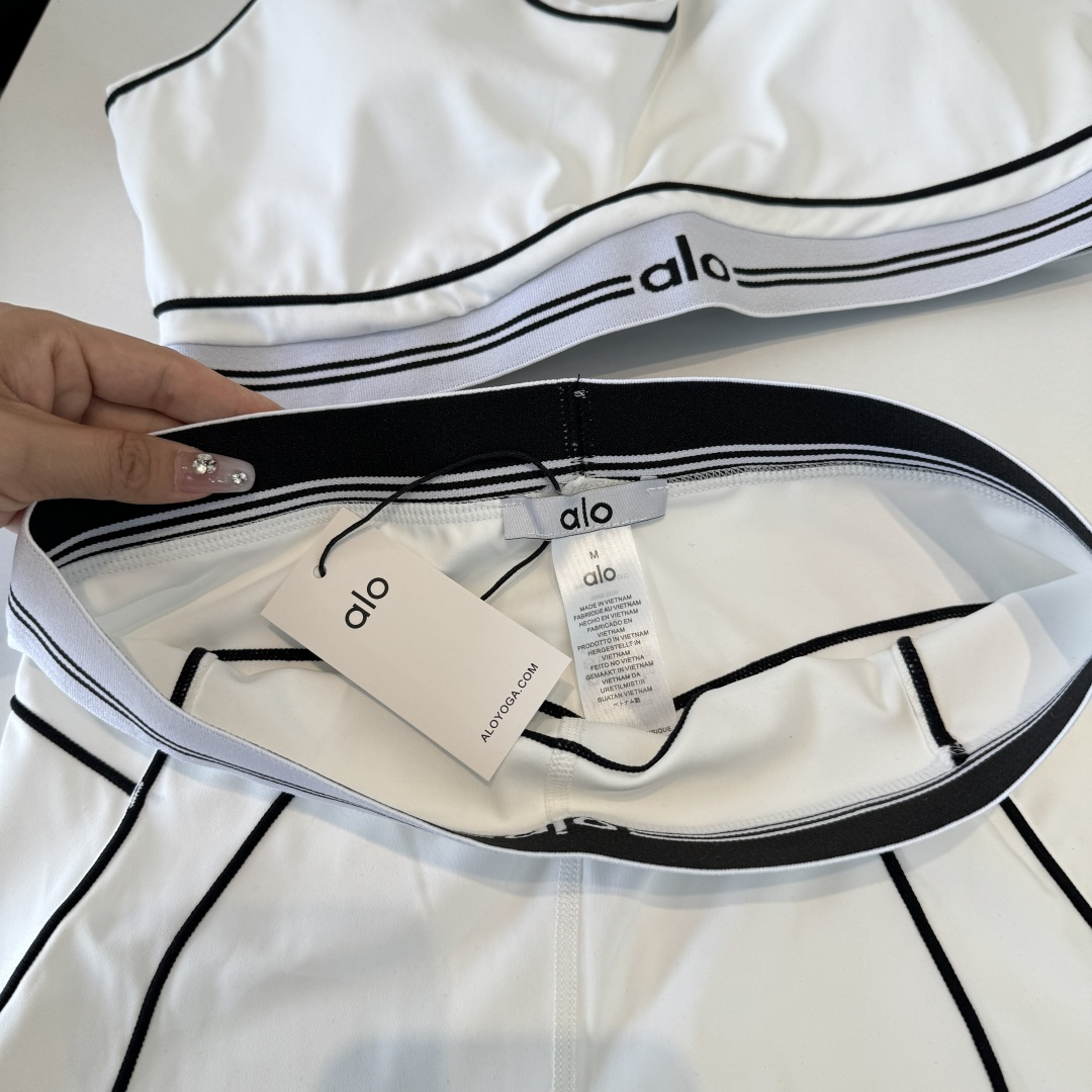 。AIO分体泳衣运动休闲套装👙👙❤️😍🥰适合多种场景的游泳衣🏊‍♀️海边 游泳池 温泉 水上乐园 漂流都