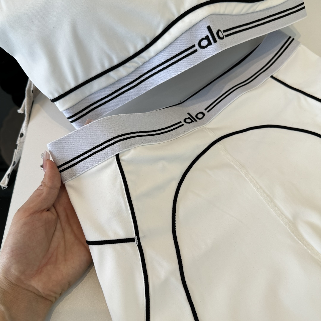 。AIO分体泳衣运动休闲套装👙👙❤️😍🥰适合多种场景的游泳衣🏊‍♀️海边 游泳池 温泉 水上乐园 漂流都