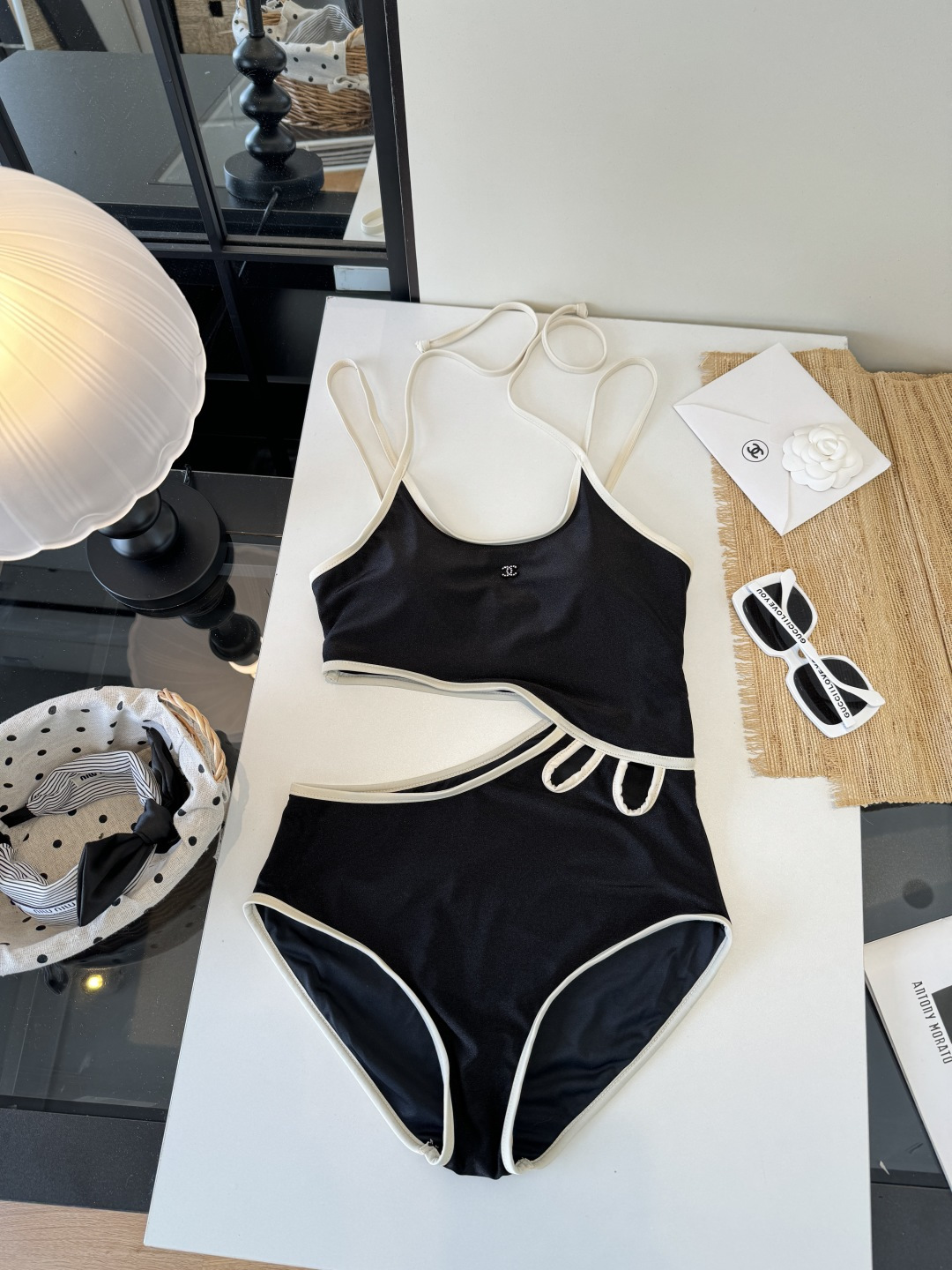 。Chanel香奈儿新款连体比基尼泳衣S M L XL