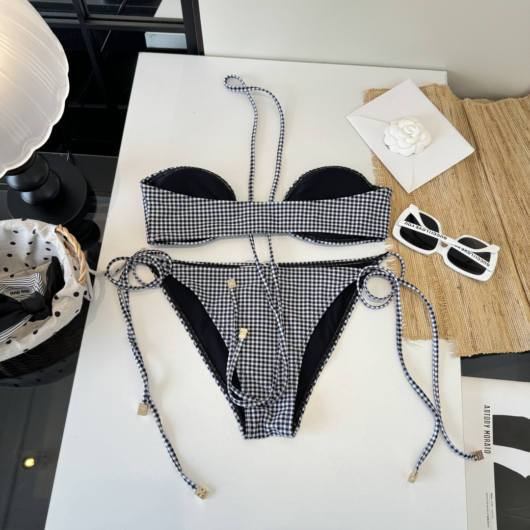 。Celine赛琳分体比基尼👙泳衣，S M L XL