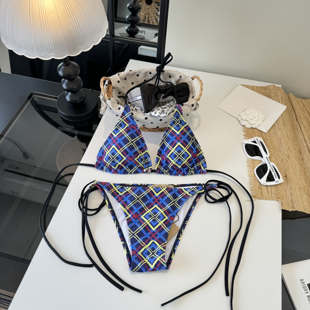 。Burberry巴宝莉分体比基尼👙泳衣，S M L XL