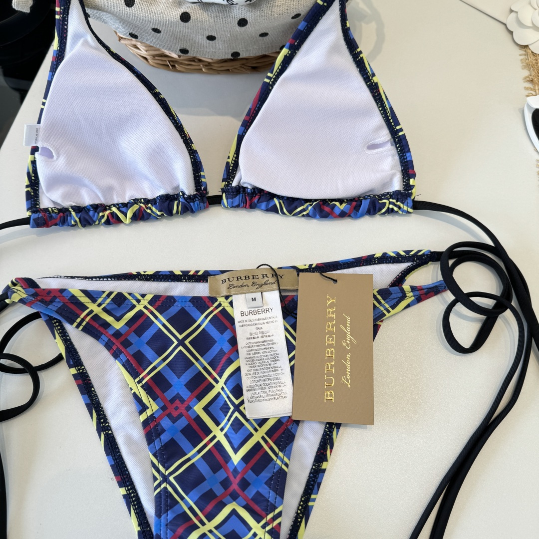 。Burberry巴宝莉分体比基尼👙泳衣，S M L XL