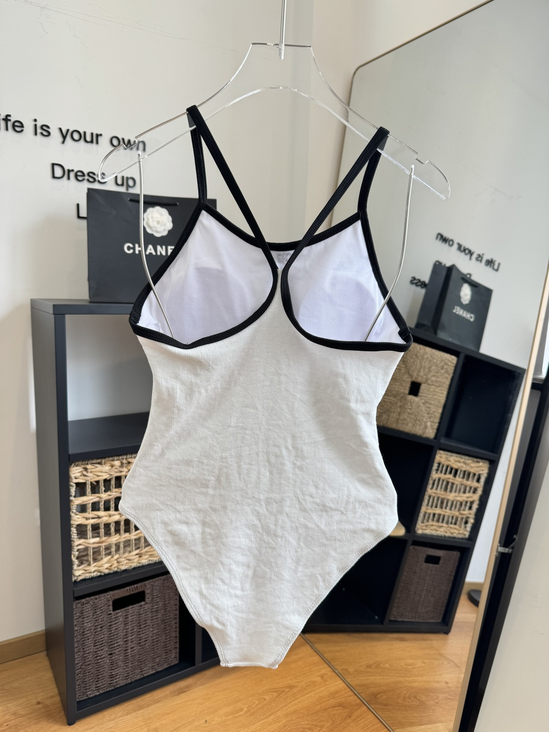 。Chanel香奈儿连体泳衣👙比基尼，S M L XL