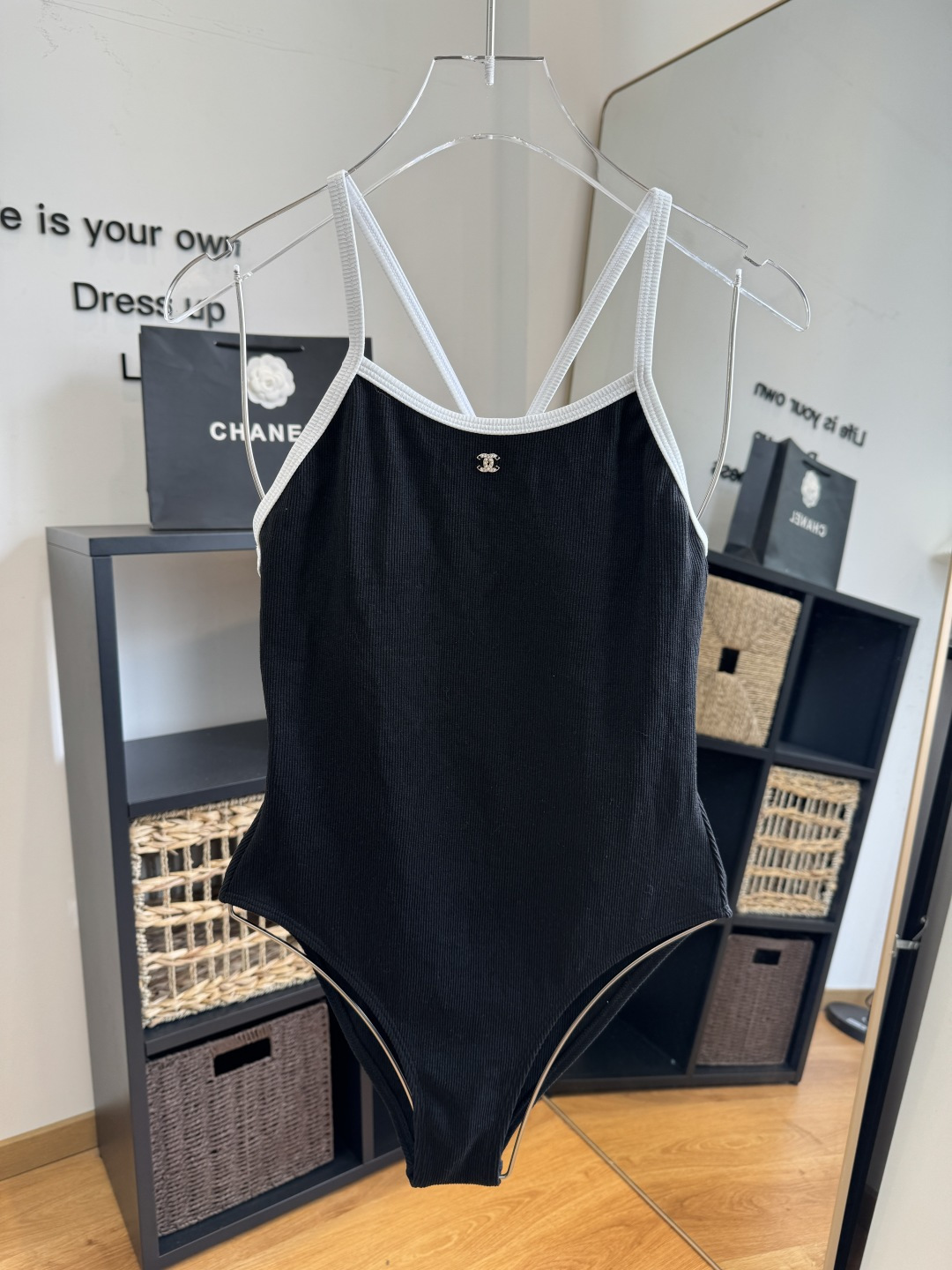 。Chanel香奈儿连体泳衣👙比基尼，S M L XL