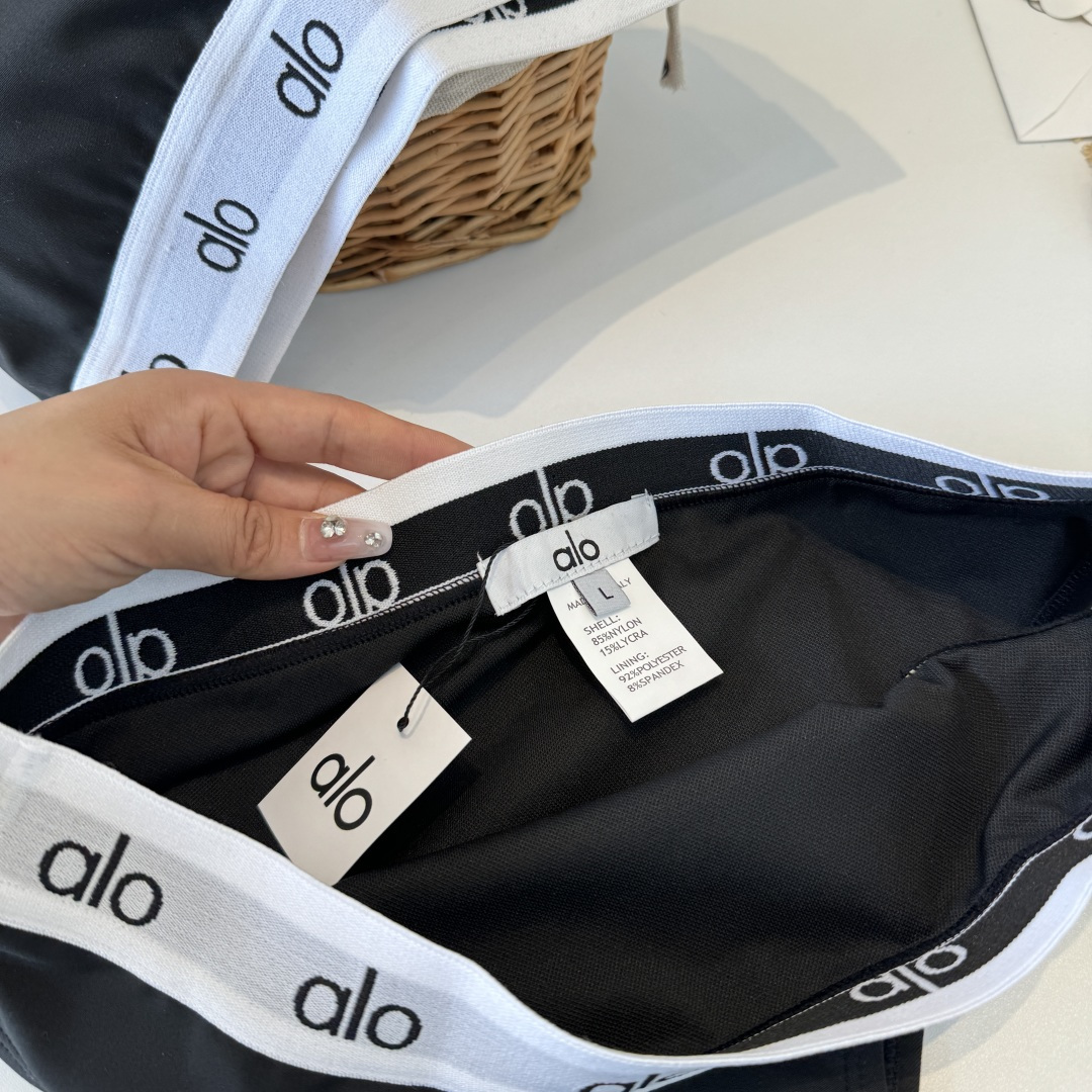 。alo潮牌分体比基尼泳衣，S M L