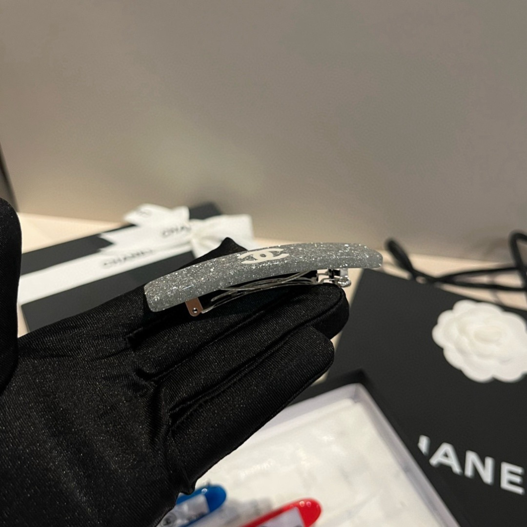 NO:770034,'Single' Chanel Chanel hairpin hairpin, hairpin, chanel, chanel, hairpins19860909《单个》 Chanel香奈儿发夹发夹,发夹,chanel,chanel,hairpins,accessory