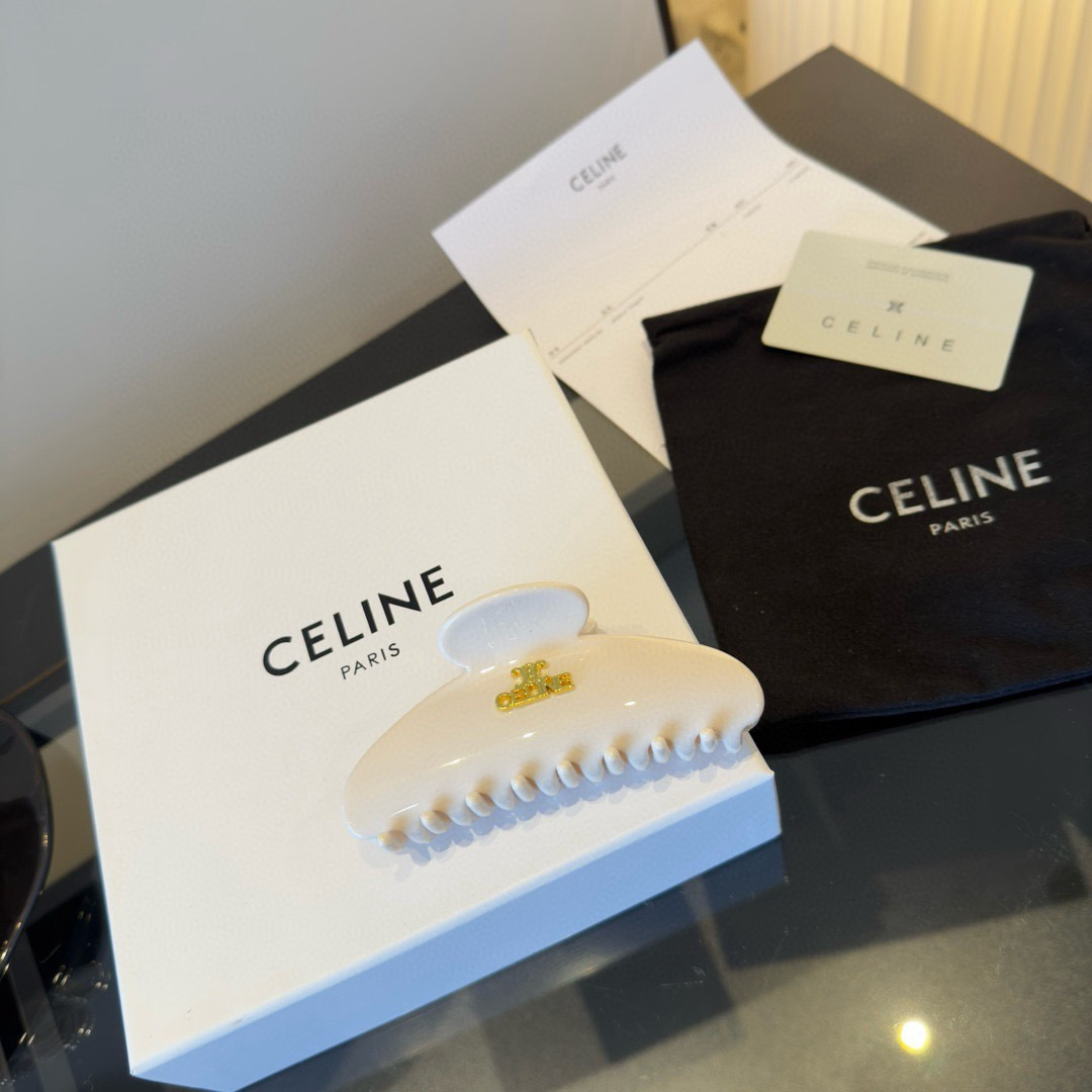 NO:770105,Celine's new hairpin, a must-have hairpin for high-end fashion bloggers, hairpins, celine, celine, hairpins19860909Celine赛琳新款发夹 高端大气时尚博主必备发夹,发夹,celine,celine,hairpins,accessory