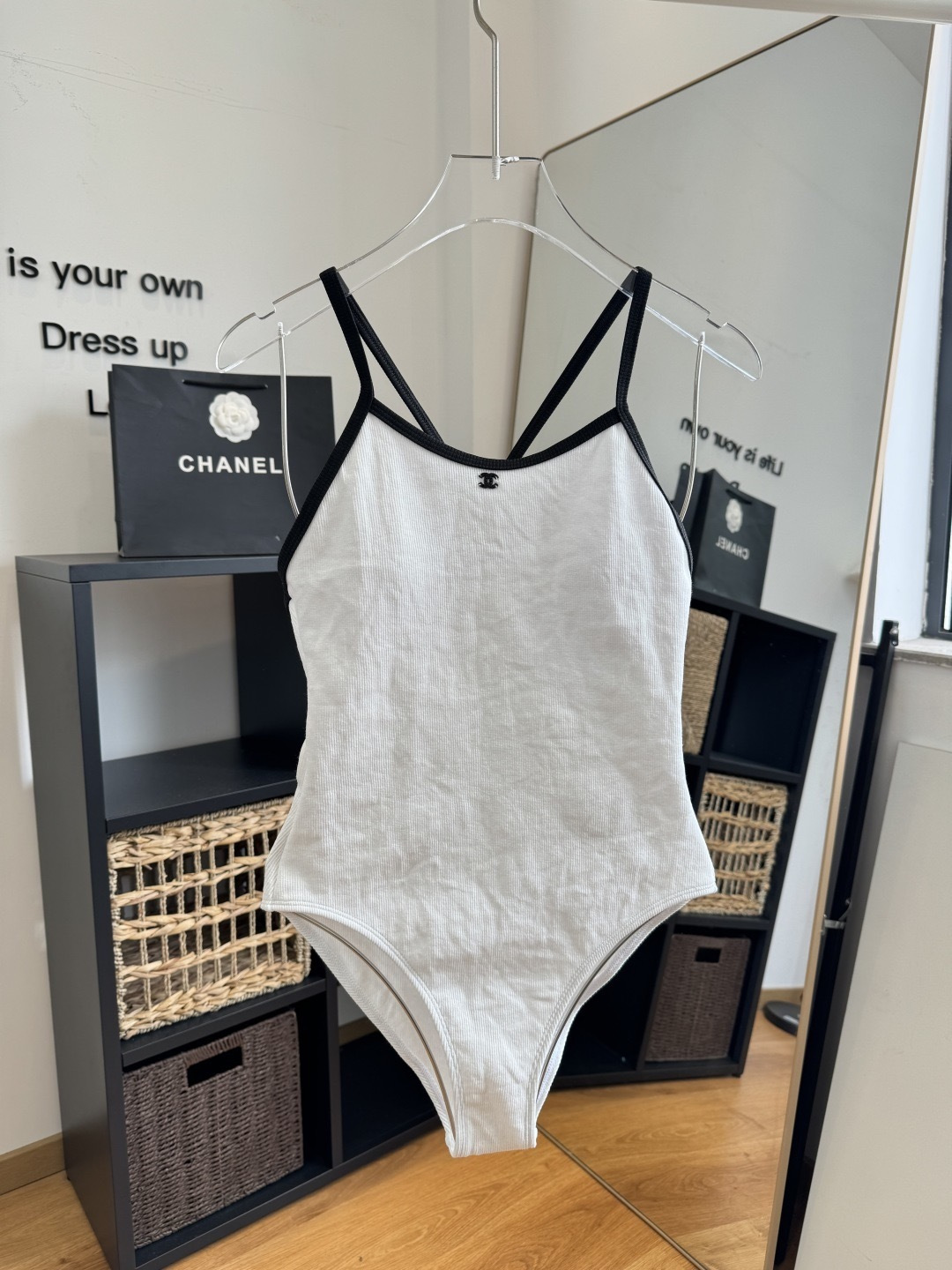 。Chanel香奈儿连体泳衣👙比基尼，S M L XL