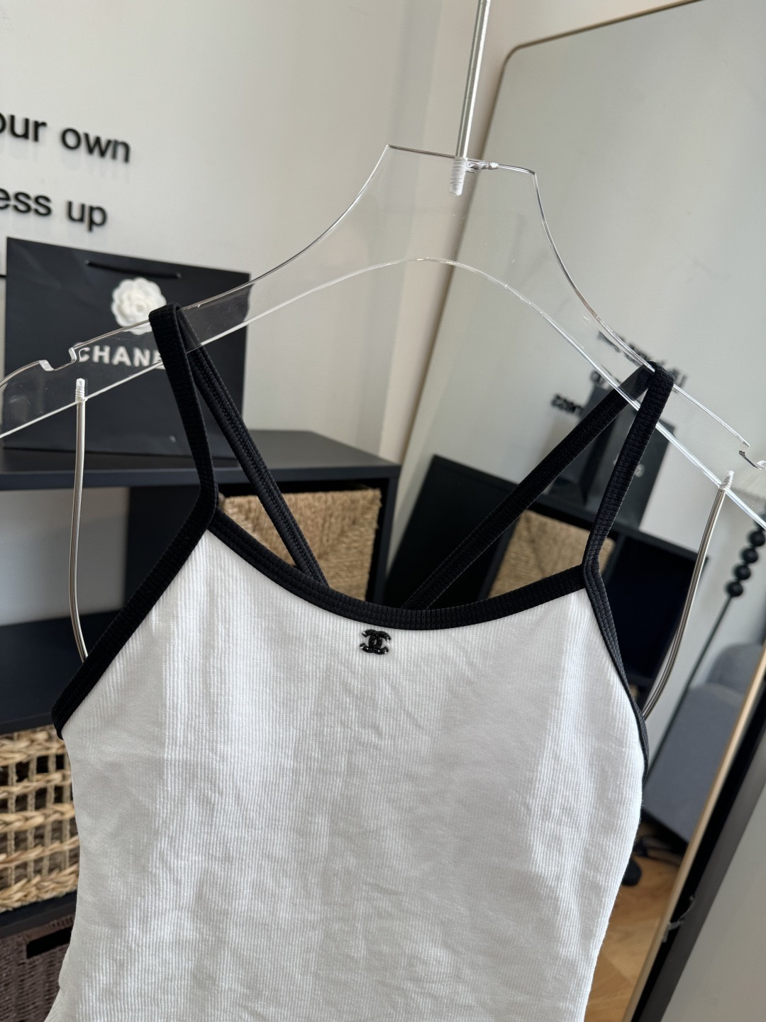 。Chanel香奈儿连体泳衣👙比基尼，S M L XL