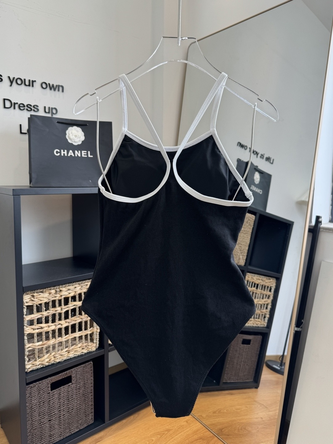 。Chanel香奈儿连体泳衣👙比基尼，S M L XL