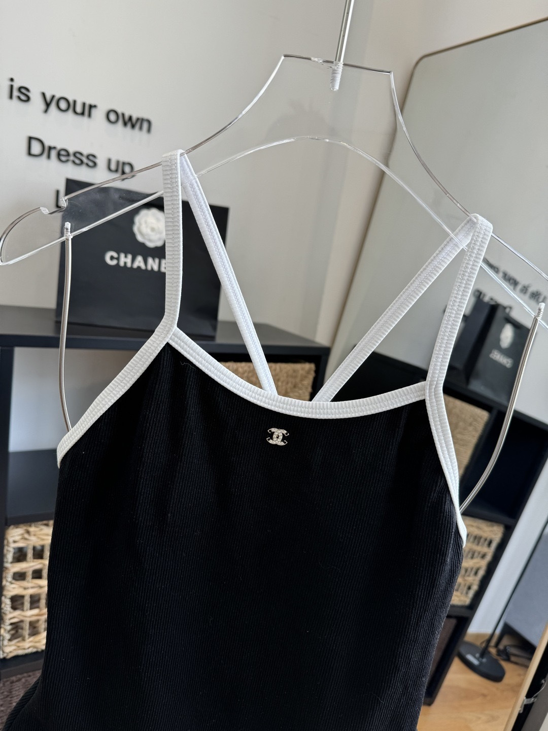 。Chanel香奈儿连体泳衣👙比基尼，S M L XL