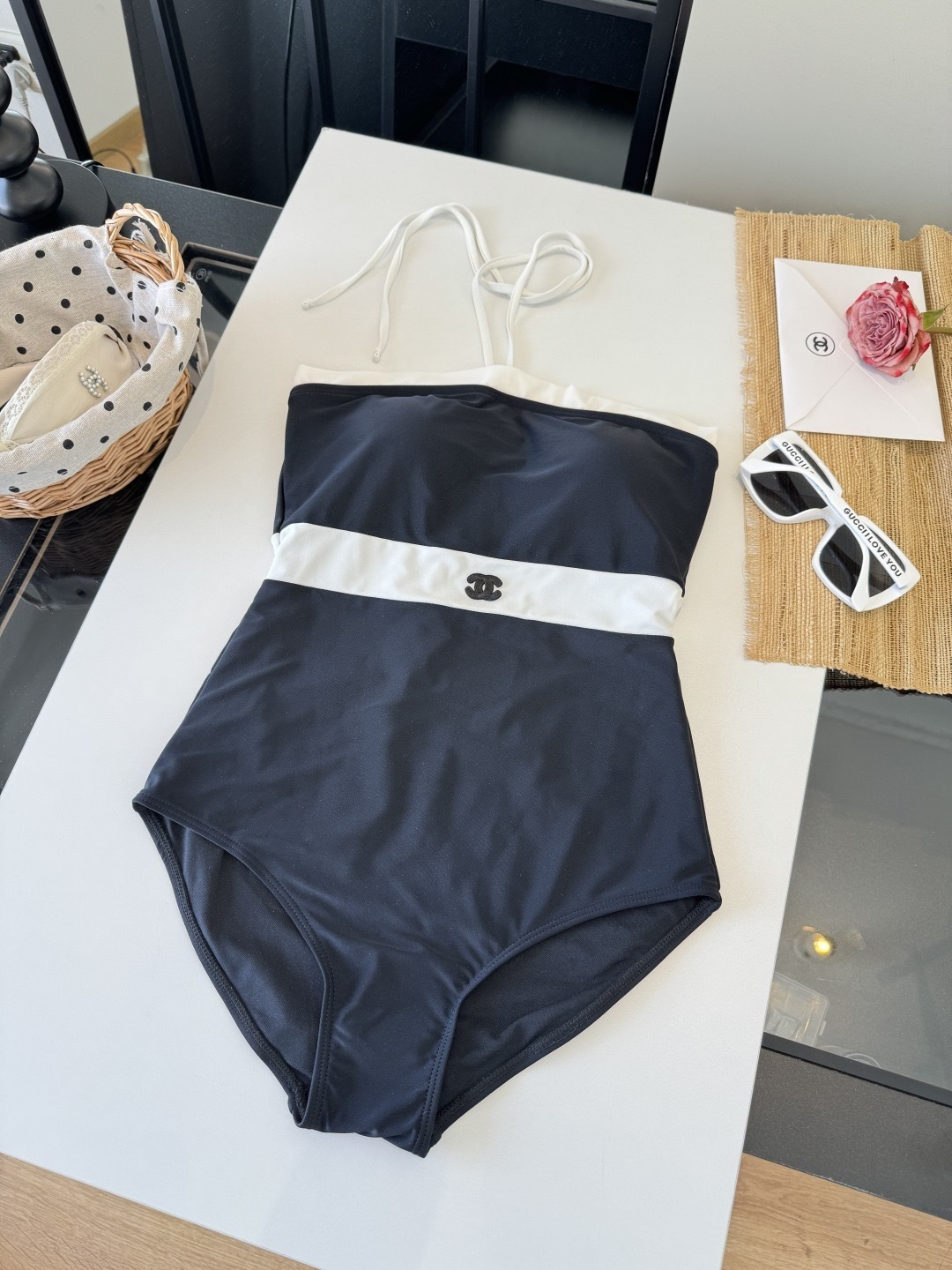 。Chanel香奈儿新款连体泳衣S M L XL