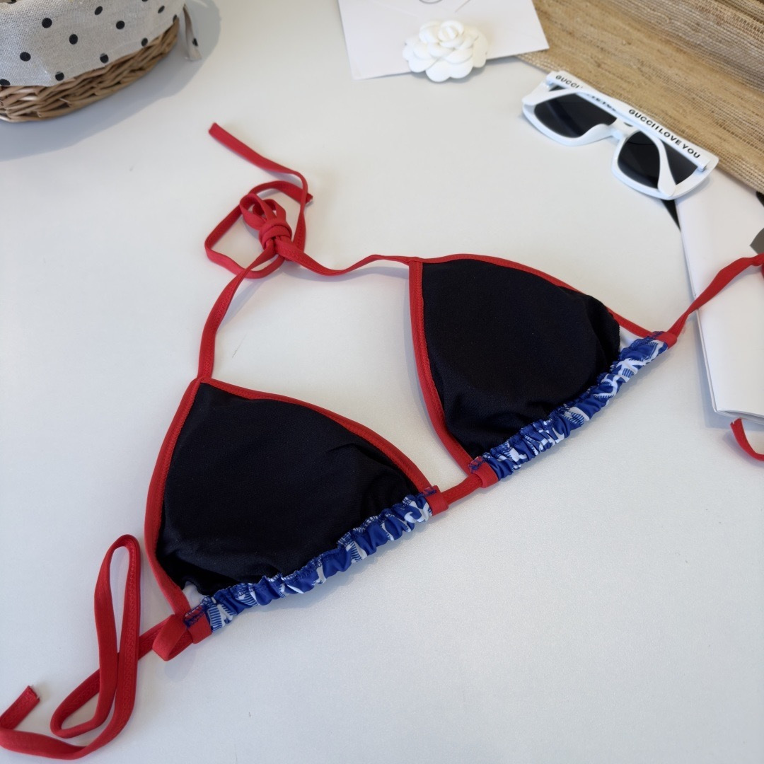 。Dior迪奥比基尼👙❤️😍🥰适合多种场景的游泳衣🏊‍♀️海边 游泳池 温泉 水上乐园 漂流都可以😌内搭