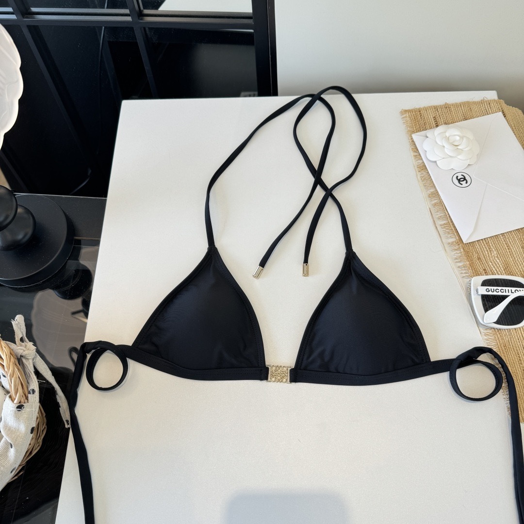 。罗意威LOEWE新款分体比基尼泳衣👙❤️😍🥰适合多种场景的游泳衣🏊‍♀️海边 游泳池 温泉 水上乐园 
