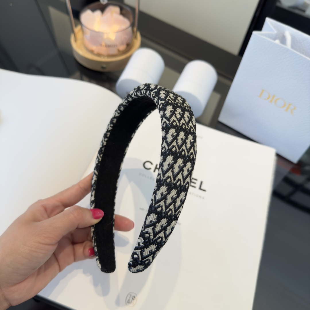NO:770690,Dior Dior aging headband hairpins, hairpins, dior, dior, hairpins19860909Dior迪奥老化发箍发夹,发夹,dior,dior,hairpins,accessory
