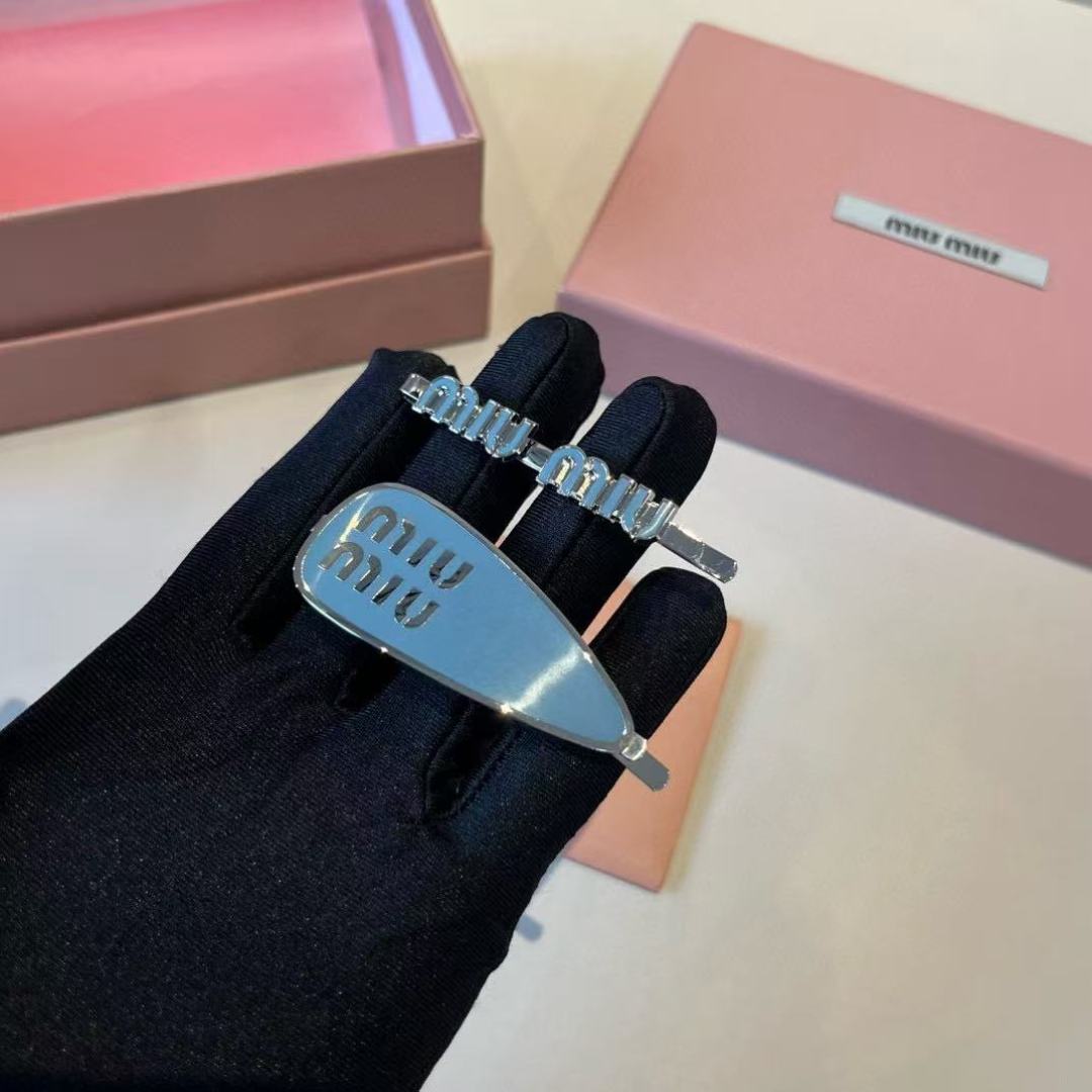 NO:770710,(Single) miumiu new hairpin hairpins, hairpins, miumiu, hairpins19860909（单个） miumiu缪缪新款发夹发夹,发夹,miumiu,hairpins,accessory