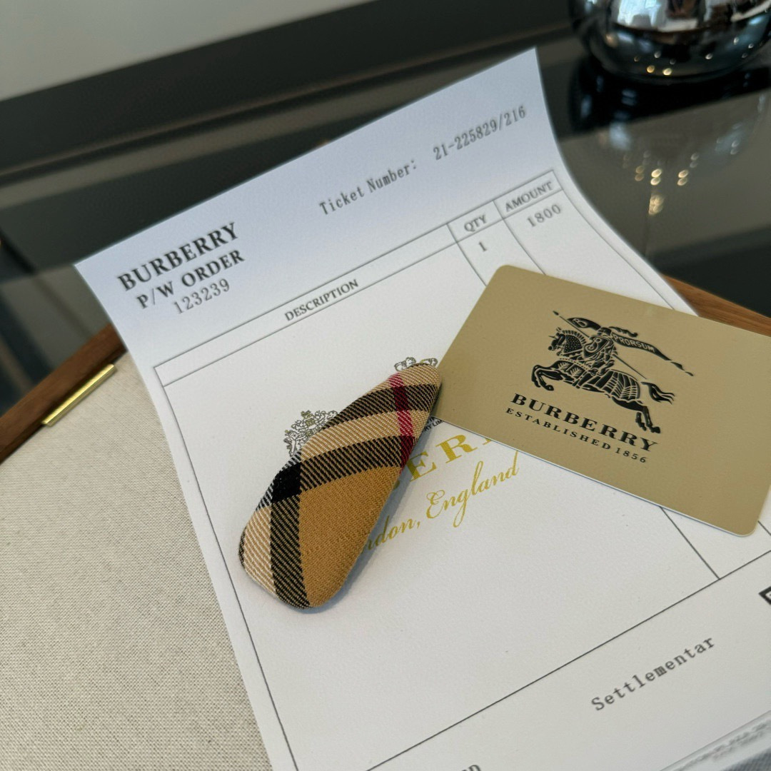 NO:770696,Burberry new hairpins, hairpins, burberry, hairpins19860909巴宝莉新款发夹发夹,发夹,burberry,hairpins,accessory