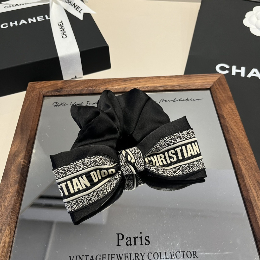 NO:770678,Dior Dior new hair tie hairpins, hairpins, dior, dior, hairpins19860909Dior迪奥新款发圈发夹,发夹,dior,dior,hairpins,accessory