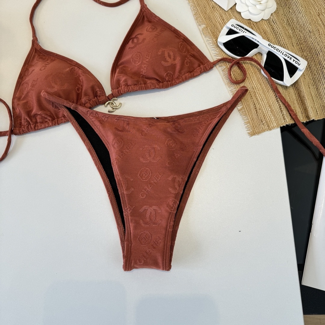 。Chanel香奈儿新款分体比基尼泳衣S M L XL
