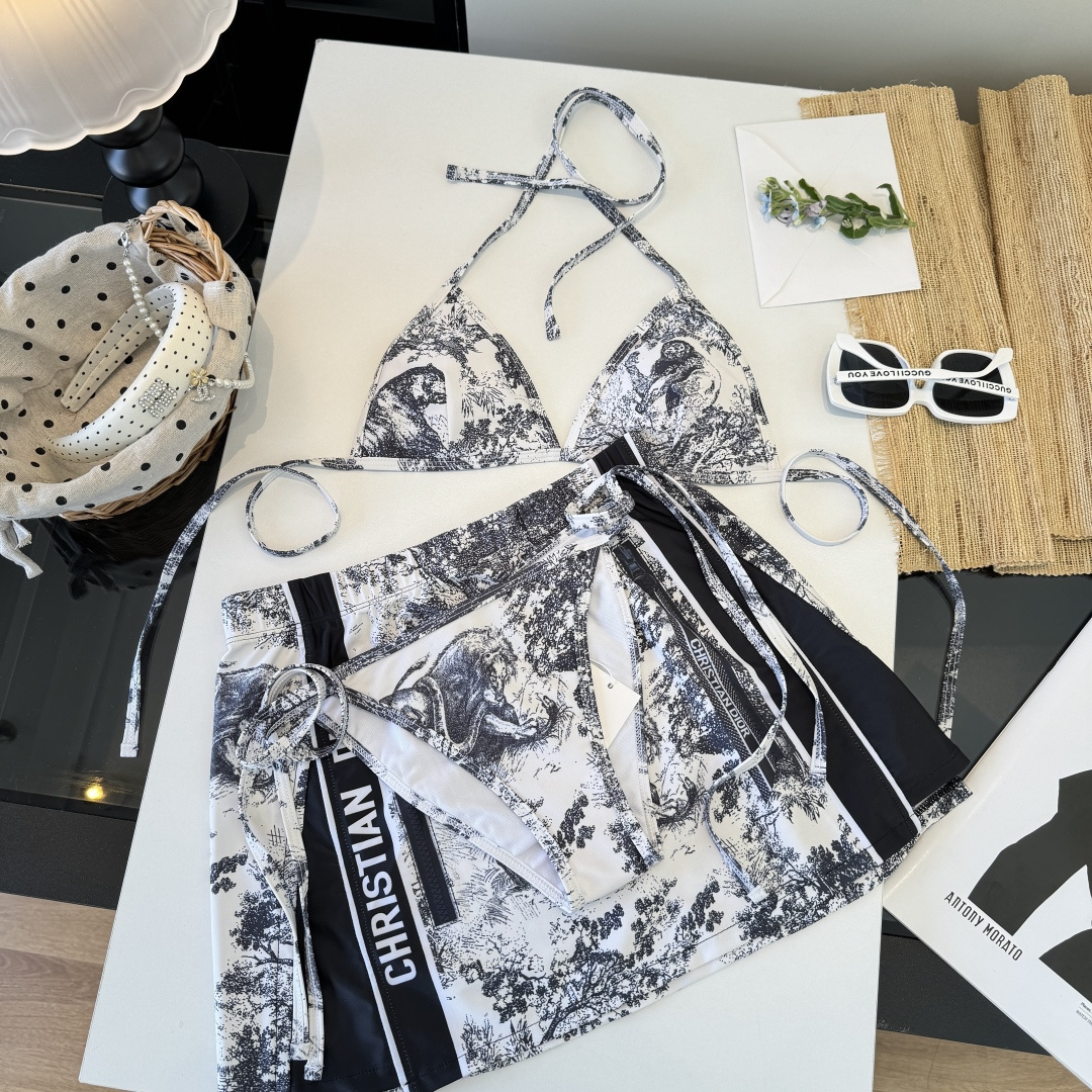 。Dior迪奥官方新款分体三件套 泳衣比基尼，S M L XL