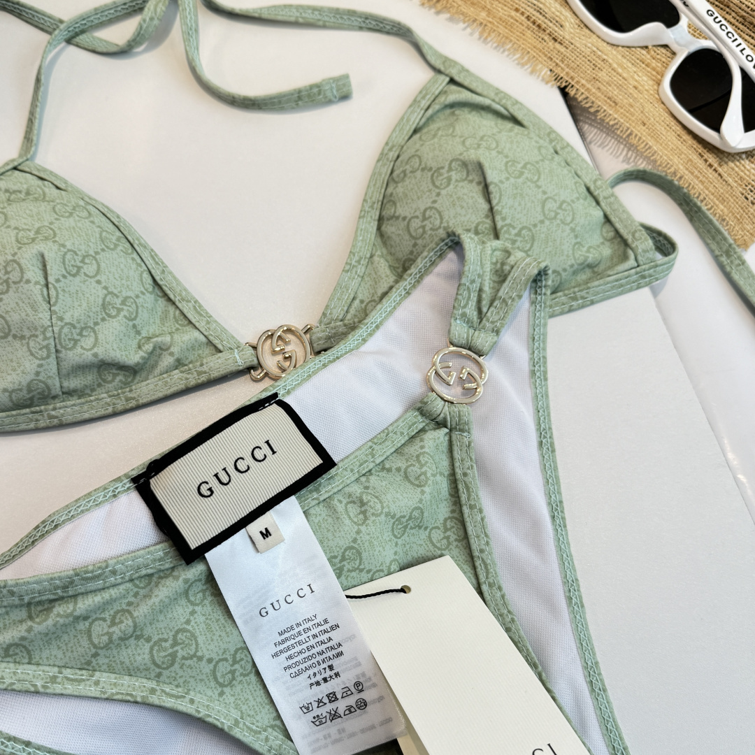 。Gucci古奇比基尼👙 上身超级棒！同步各大专柜发售，自然而然呈现时尚感！十分减龄，具有年轻活力。 码