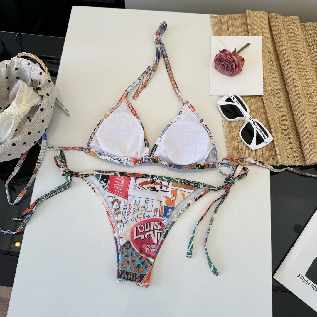 。LV路易威登比基尼👙 上身超级棒！同步各大专柜发售，自然而然呈现时尚感！十分减龄，具有年轻活力。 码数