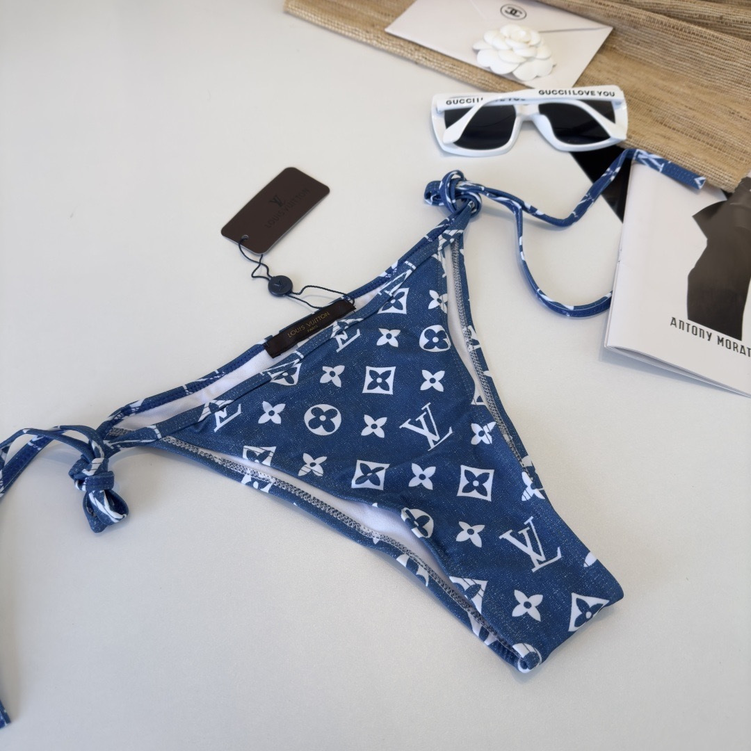 。LV路易威登比基尼👙❤️😍🥰适合多种场景的游泳衣🏊‍♀️海边 游泳池 温泉 水上乐园 漂流都可以😌内搭