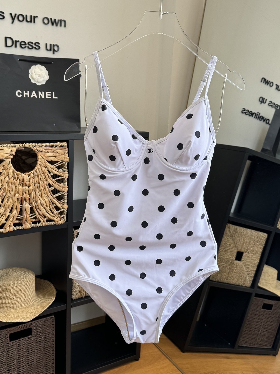 。Chanel香奈儿连体比基尼👙泳衣，S M L XL