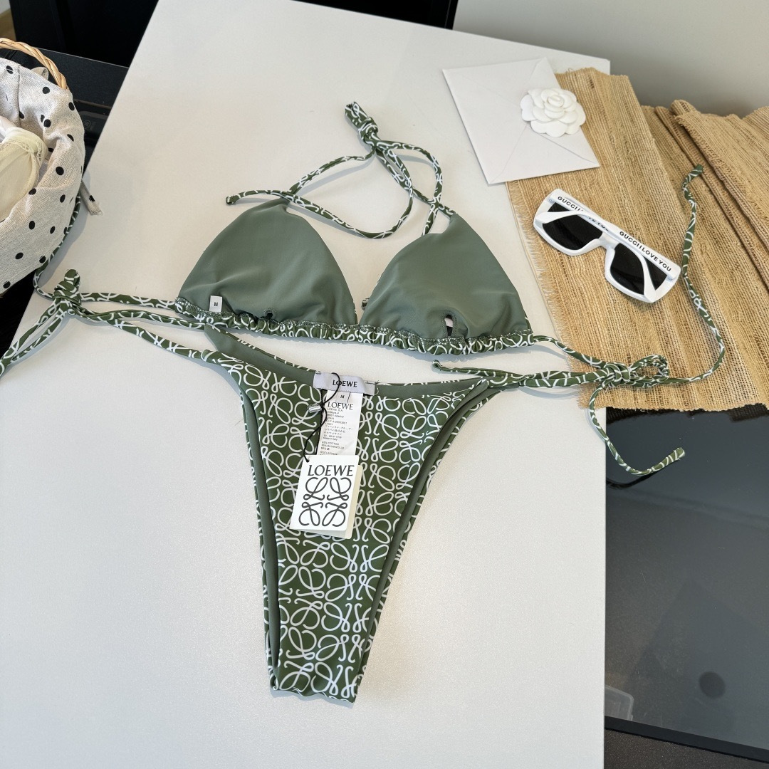 。罗意威LOEWE新款比基尼泳衣👙❤️😍🥰适合多种场景的游泳衣🏊‍♀️海边 游泳池 温泉 水上乐园 漂流