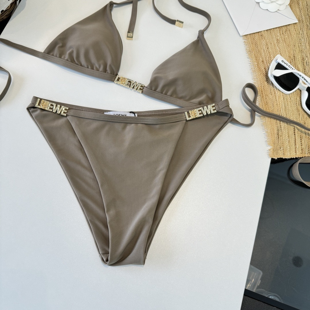 。罗意威LOEWE新款比基尼泳衣👙❤️😍🥰适合多种场景的游泳衣🏊‍♀️海边 游泳池 温泉 水上乐园 漂流