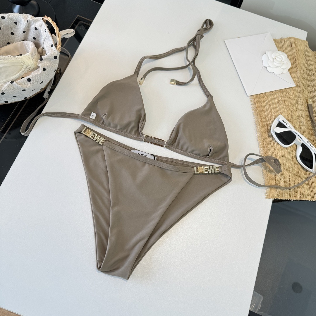 。罗意威LOEWE新款比基尼泳衣👙❤️😍🥰适合多种场景的游泳衣🏊‍♀️海边 游泳池 温泉 水上乐园 漂流