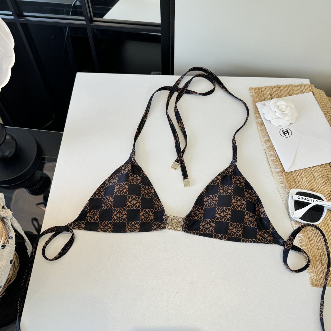 。罗意威LOEWE新款分体比基尼泳衣👙❤️😍🥰适合多种场景的游泳衣🏊‍♀️海边 游泳池 温泉 水上乐园 