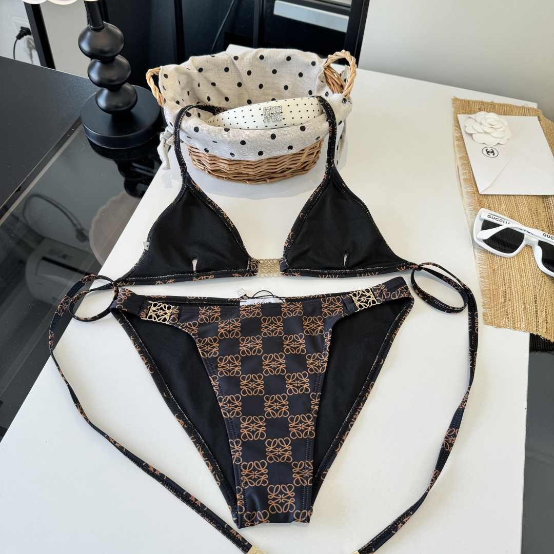 。罗意威LOEWE新款分体比基尼泳衣👙❤️😍🥰适合多种场景的游泳衣🏊‍♀️海边 游泳池 温泉 水上乐园 