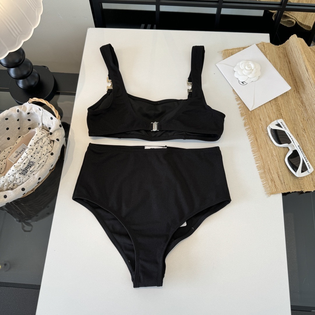 。Celine赛琳分体泳衣比基尼👙，S M L XL