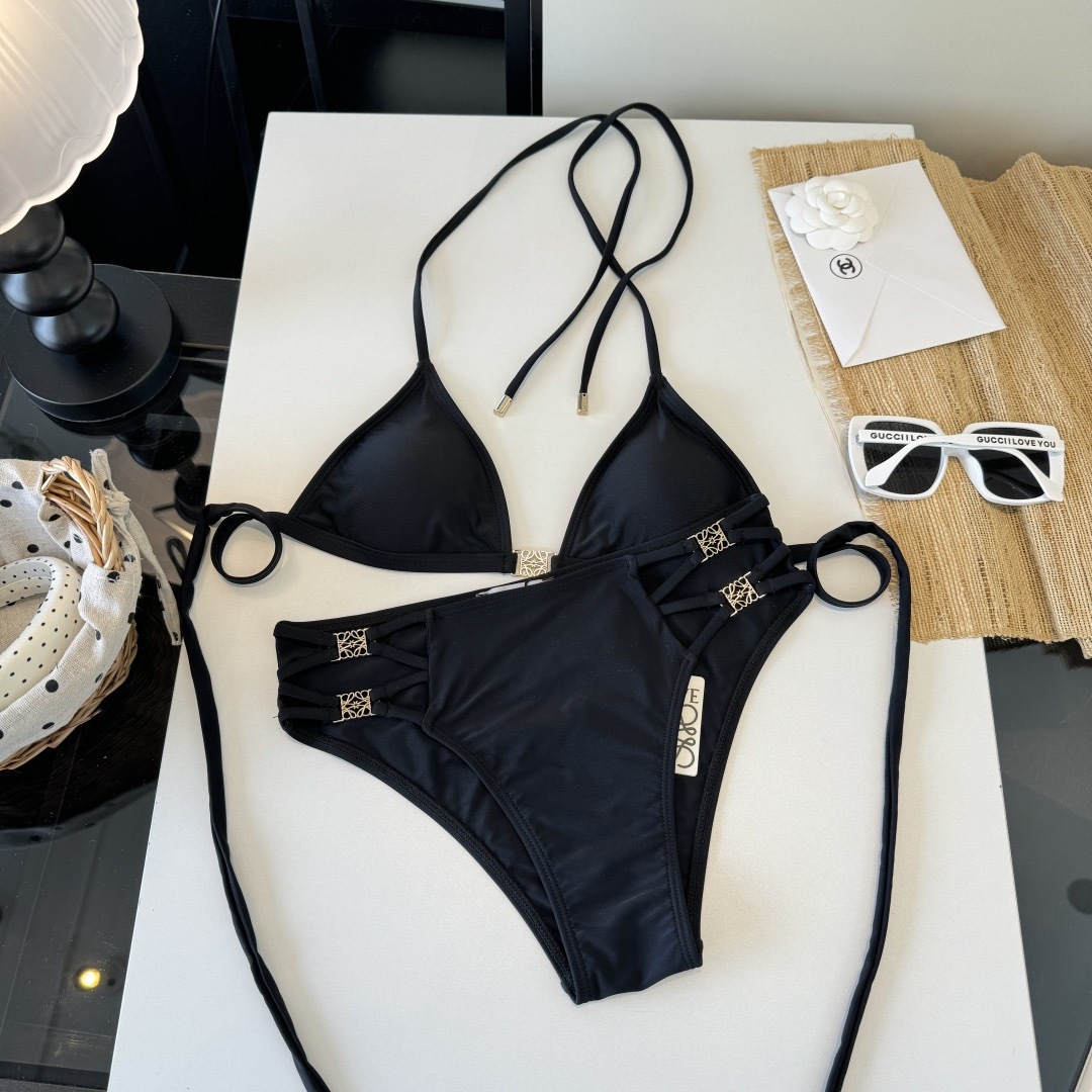 。罗意威LOEWE新款分体比基尼泳衣👙❤️😍🥰适合多种场景的游泳衣🏊‍♀️海边 游泳池 温泉 水上乐园 