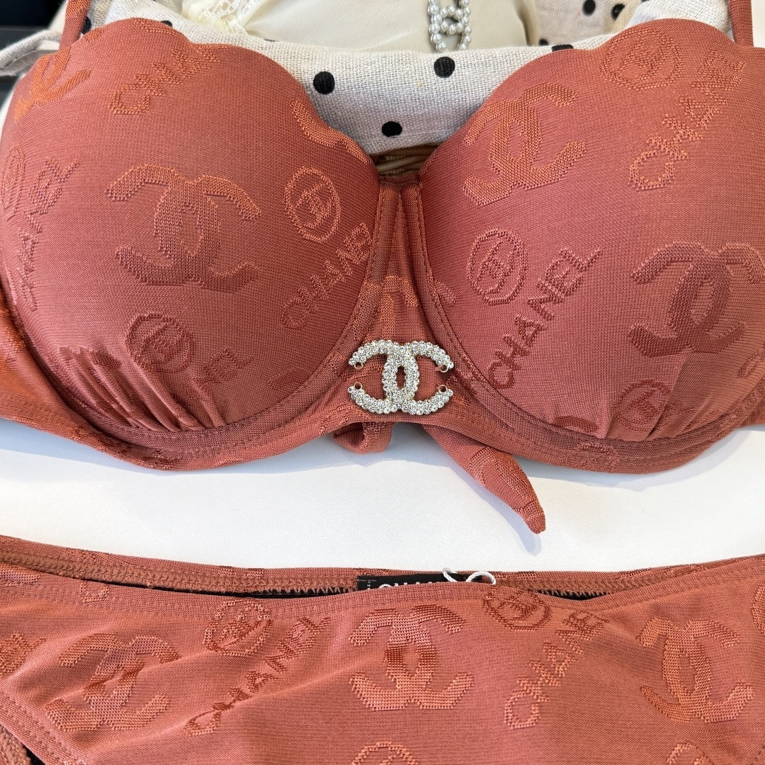 。Chanel香奈儿新款分体带钢圈比基尼泳衣S M L XL