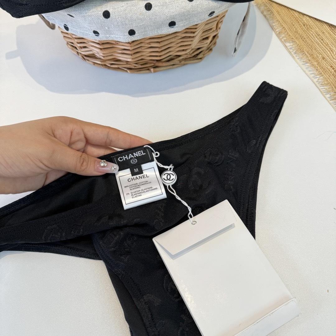 。Chanel香奈儿新款分体带钢圈比基尼泳衣S M L XL