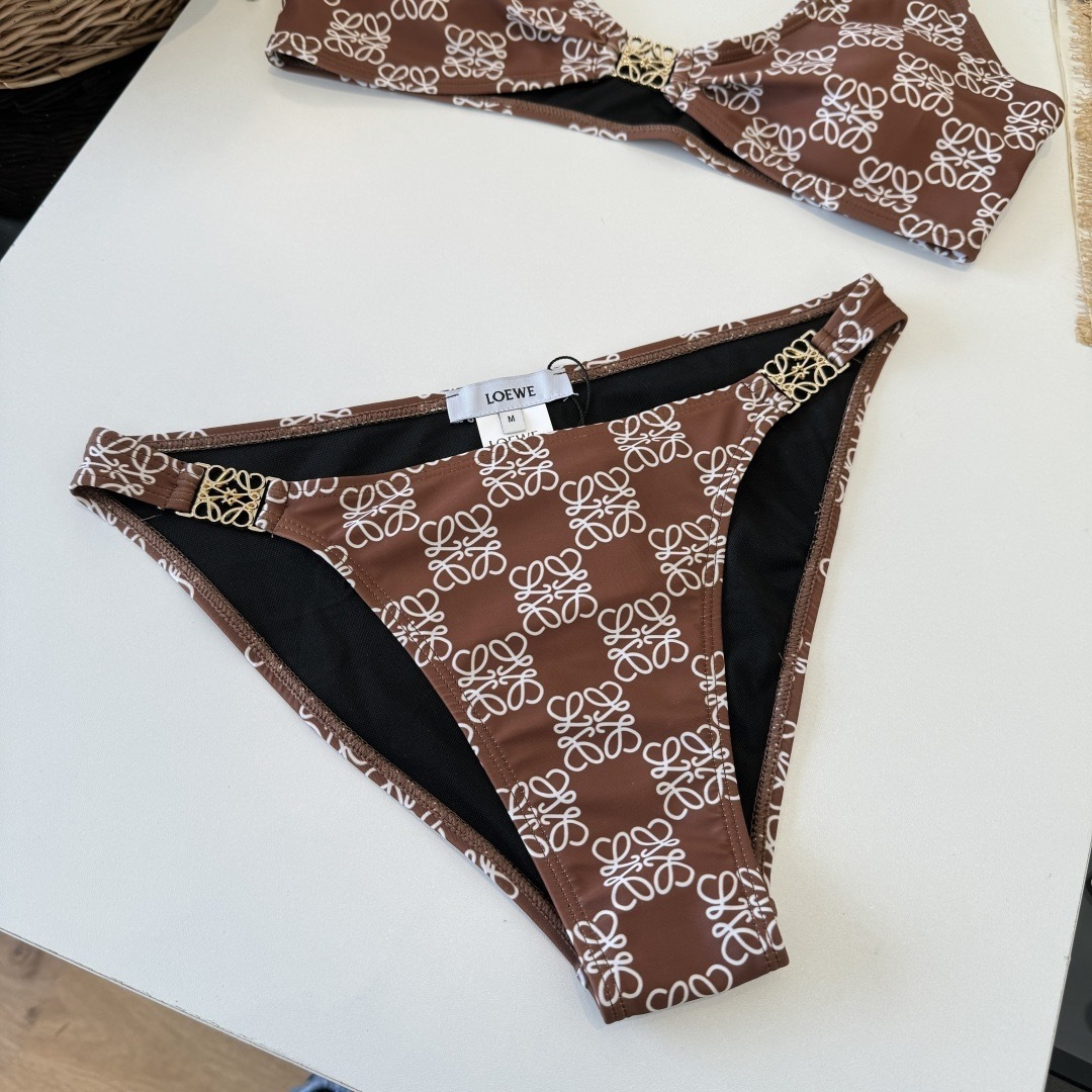 。罗意威LOEWE新款分体比基尼泳衣👙❤️😍🥰适合多种场景的游泳衣🏊‍♀️海边 游泳池 温泉 水上乐园 