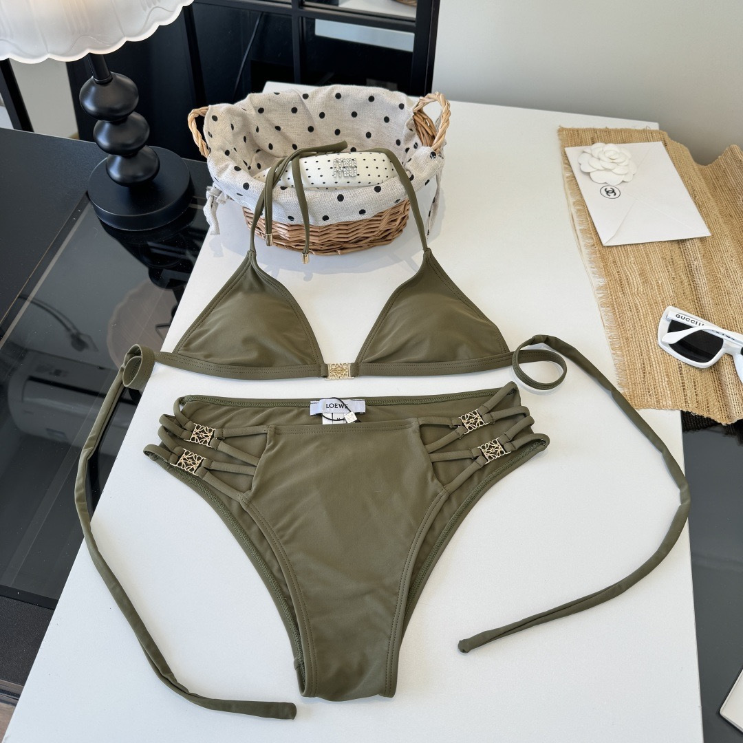 。罗意威LOEWE新款分体比基尼泳衣👙❤️😍🥰适合多种场景的游泳衣🏊‍♀️海边 游泳池 温泉 水上乐园 