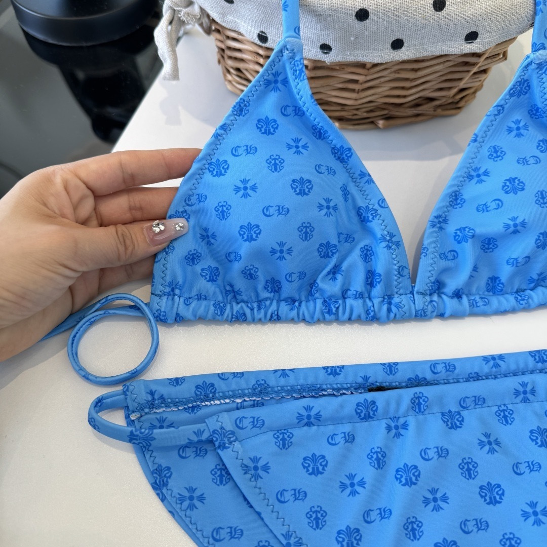 。克罗心新款分体泳衣👙❤️😍🥰适合多种场景的游泳衣🏊‍♀️海边 游泳池 温泉 水上乐园 漂流都可以😌内搭