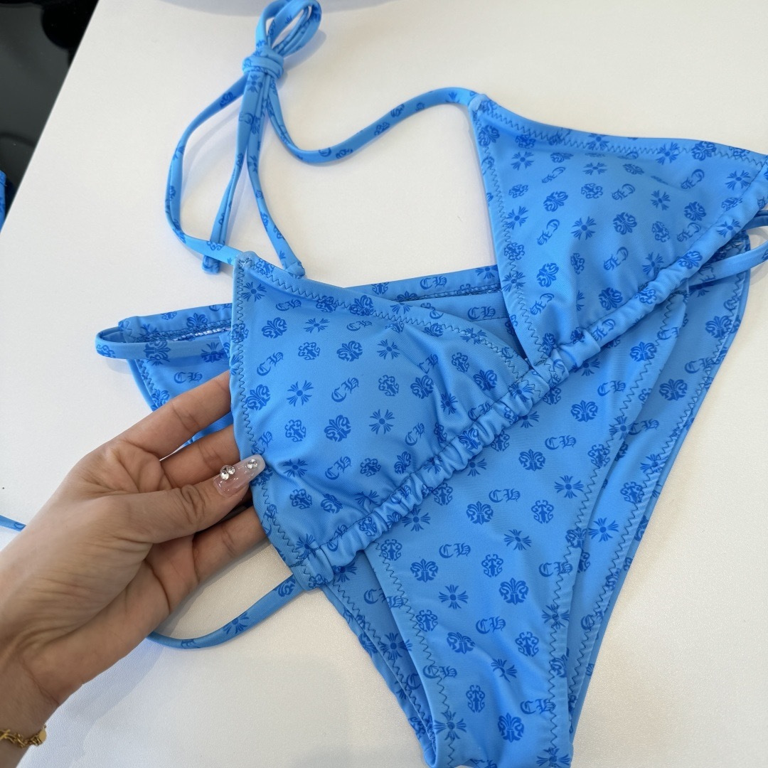 。克罗心新款分体泳衣👙❤️😍🥰适合多种场景的游泳衣🏊‍♀️海边 游泳池 温泉 水上乐园 漂流都可以😌内搭
