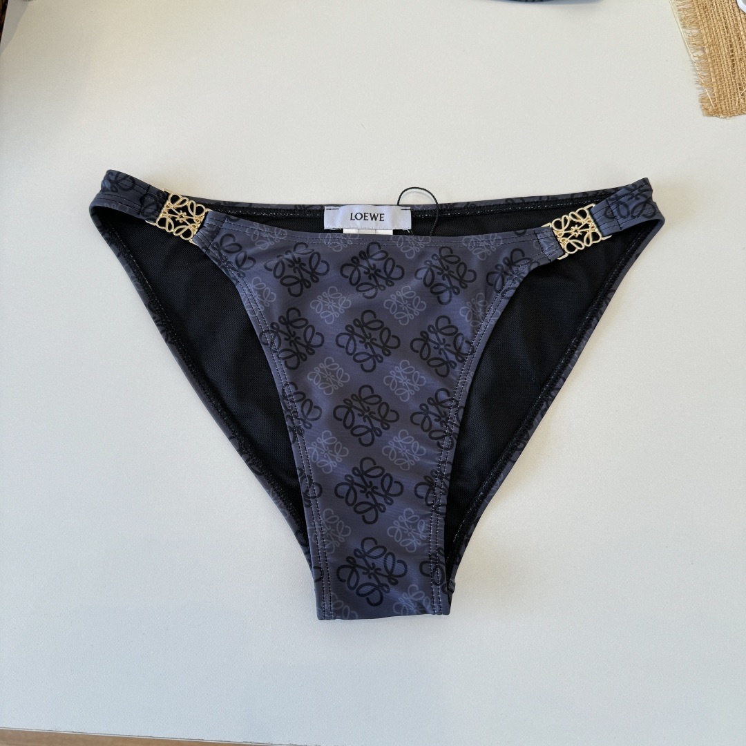 。罗意威LOEWE新款分体比基尼泳衣👙❤️😍🥰适合多种场景的游泳衣🏊‍♀️海边 游泳池 温泉 水上乐园 