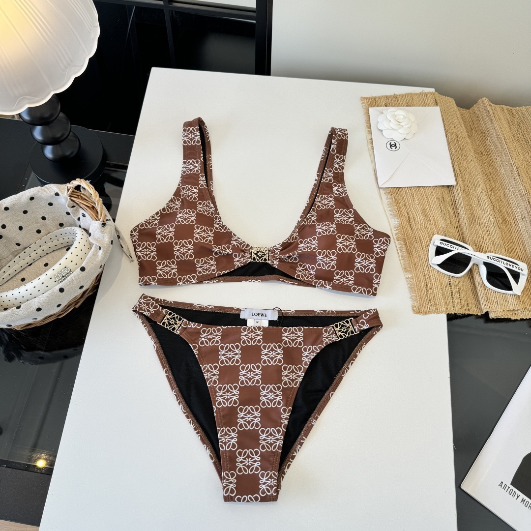 。罗意威LOEWE新款分体比基尼泳衣👙❤️😍🥰适合多种场景的游泳衣🏊‍♀️海边 游泳池 温泉 水上乐园 
