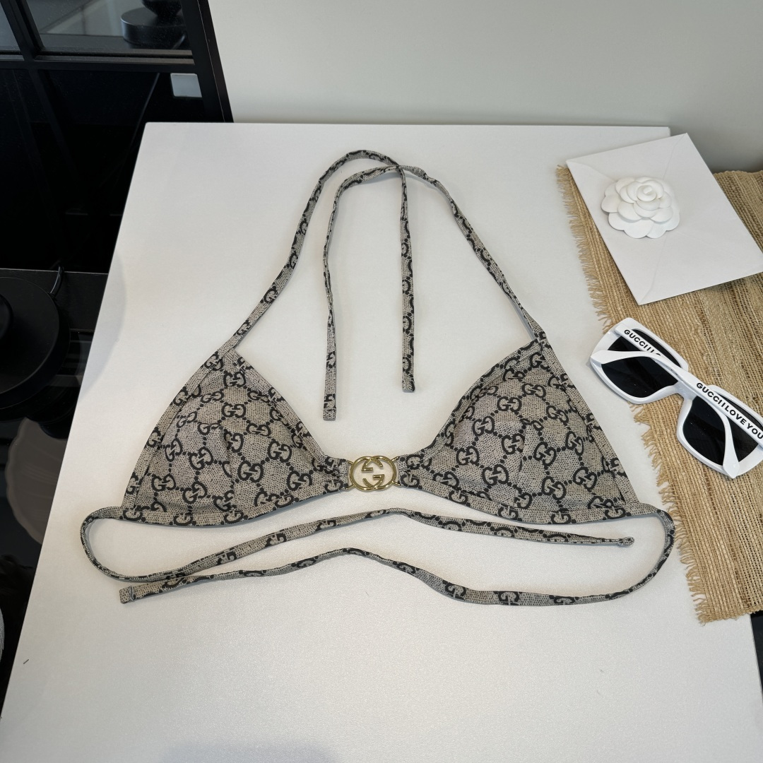 。Gucci古奇比基尼👙 上身超级棒！同步各大专柜发售，自然而然呈现时尚感！十分减龄，具有年轻活力。 码