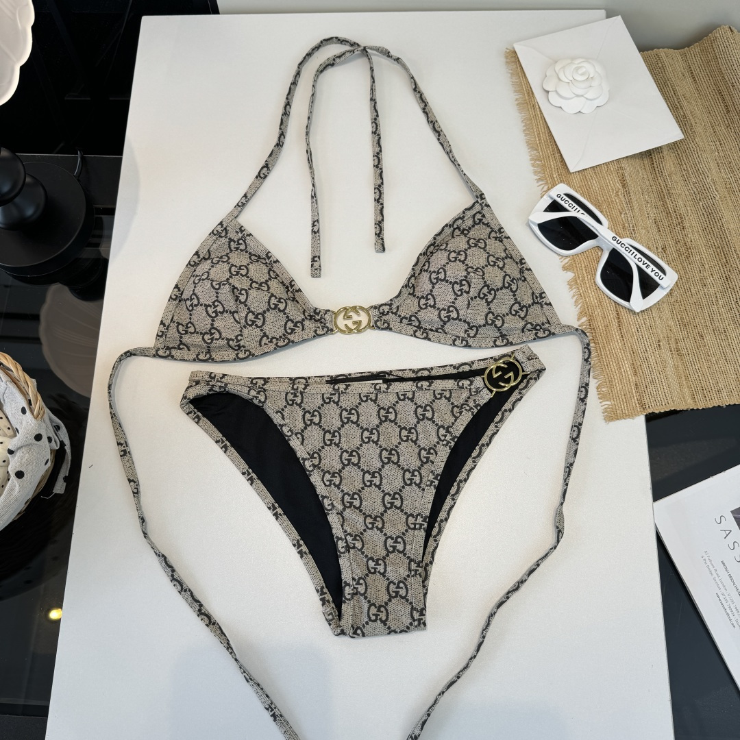 。Gucci古奇比基尼👙 上身超级棒！同步各大专柜发售，自然而然呈现时尚感！十分减龄，具有年轻活力。 码
