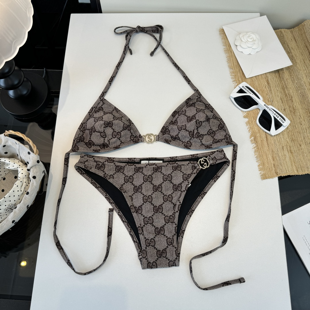 。Gucci古奇比基尼👙 上身超级棒！同步各大专柜发售，自然而然呈现时尚感！十分减龄，具有年轻活力。 码