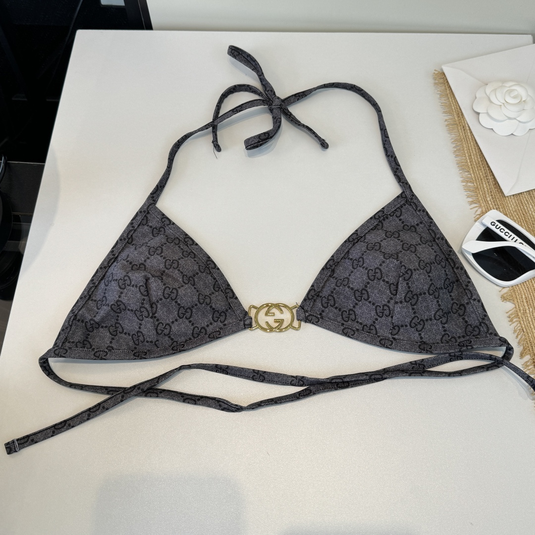 。Gucci古奇比基尼👙 上身超级棒！同步各大专柜发售，自然而然呈现时尚感！十分减龄，具有年轻活力。 码