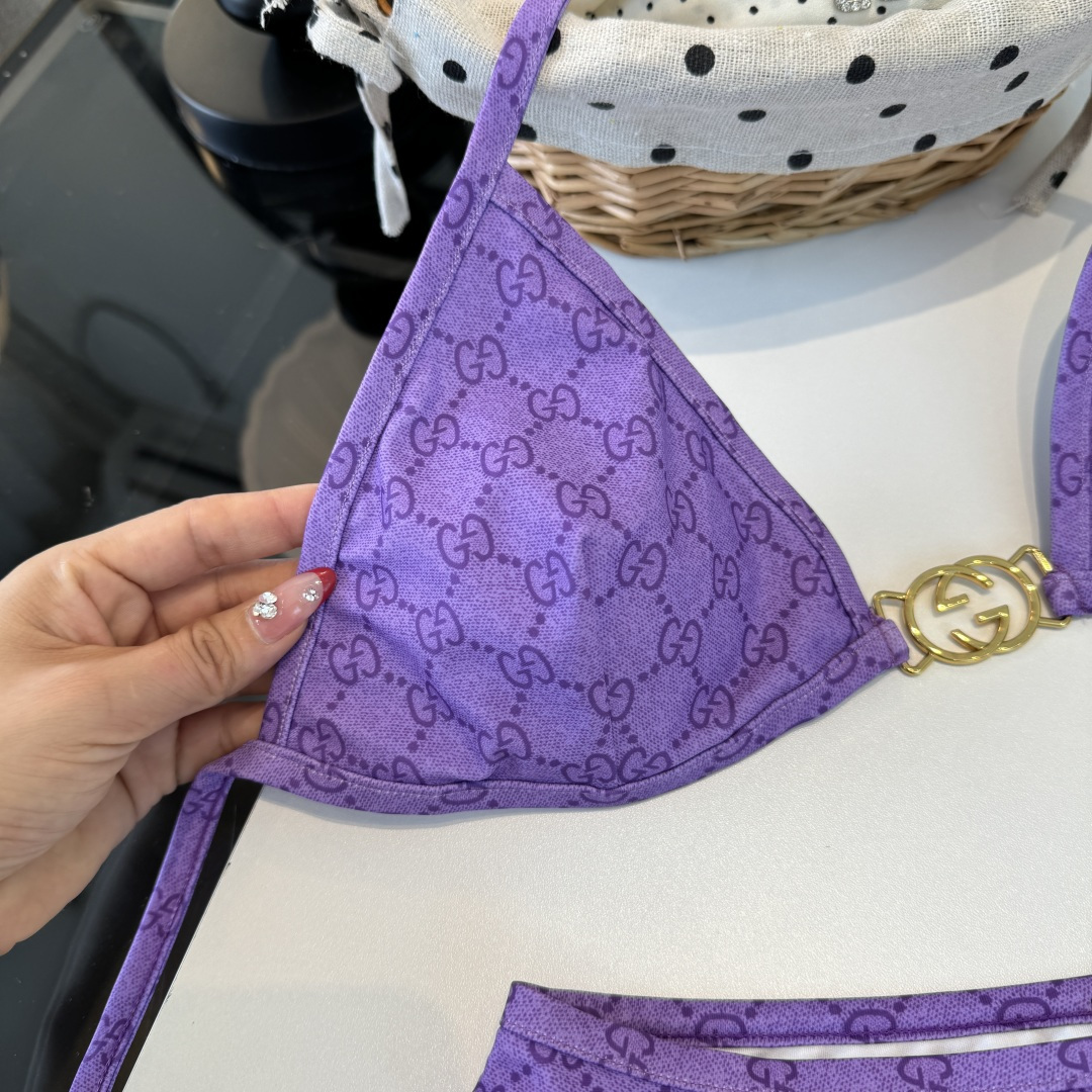 。Gucci古奇比基尼👙 上身超级棒！同步各大专柜发售，自然而然呈现时尚感！十分减龄，具有年轻活力。 码